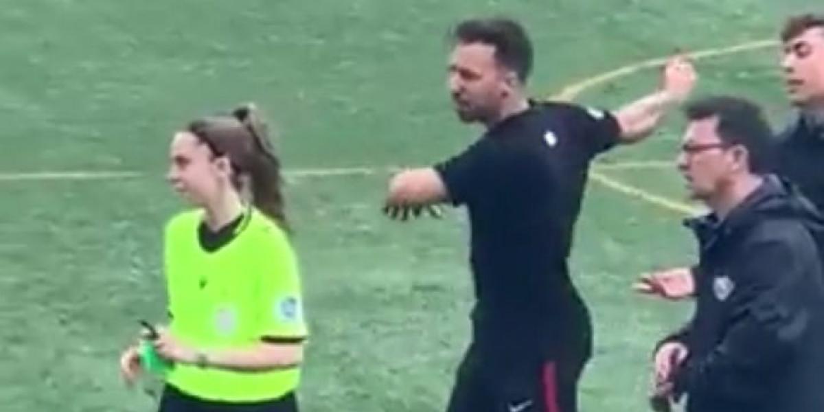 Lamentable reacción de un entrenador de alevines con una árbitra en Badalona