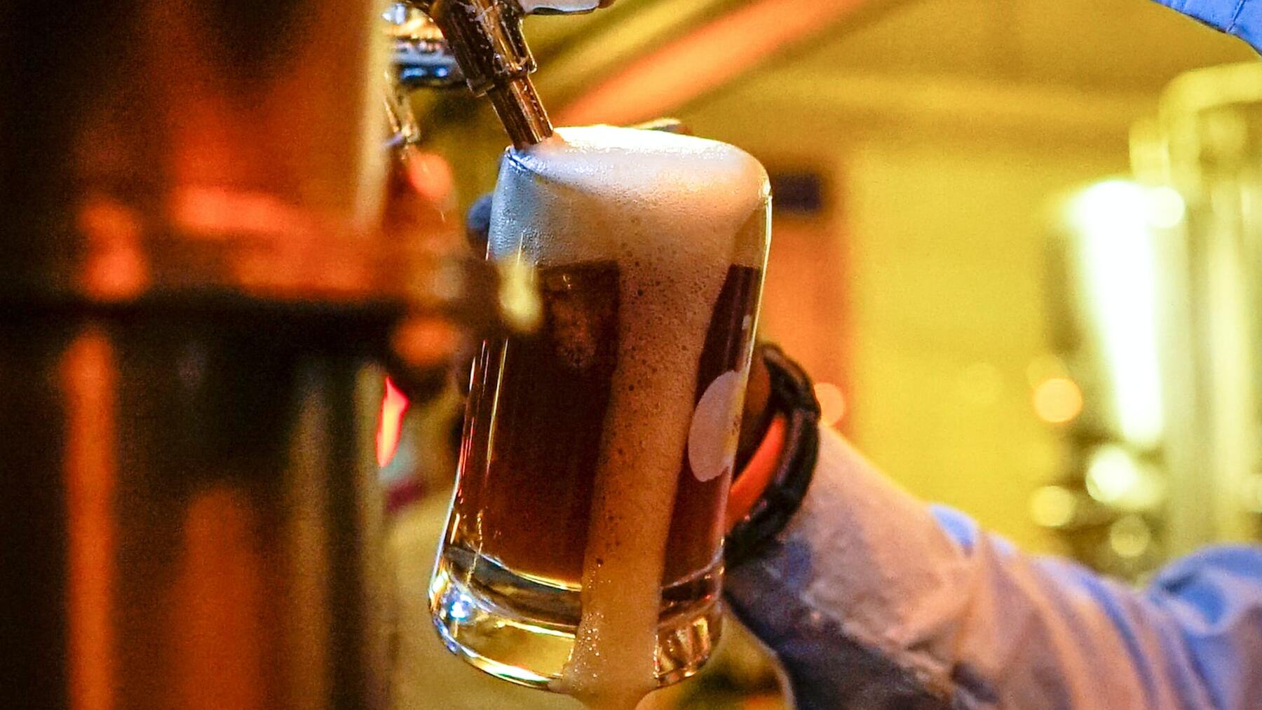 Las 5 ciudades del mundo donde es más barato tomarse una cerveza