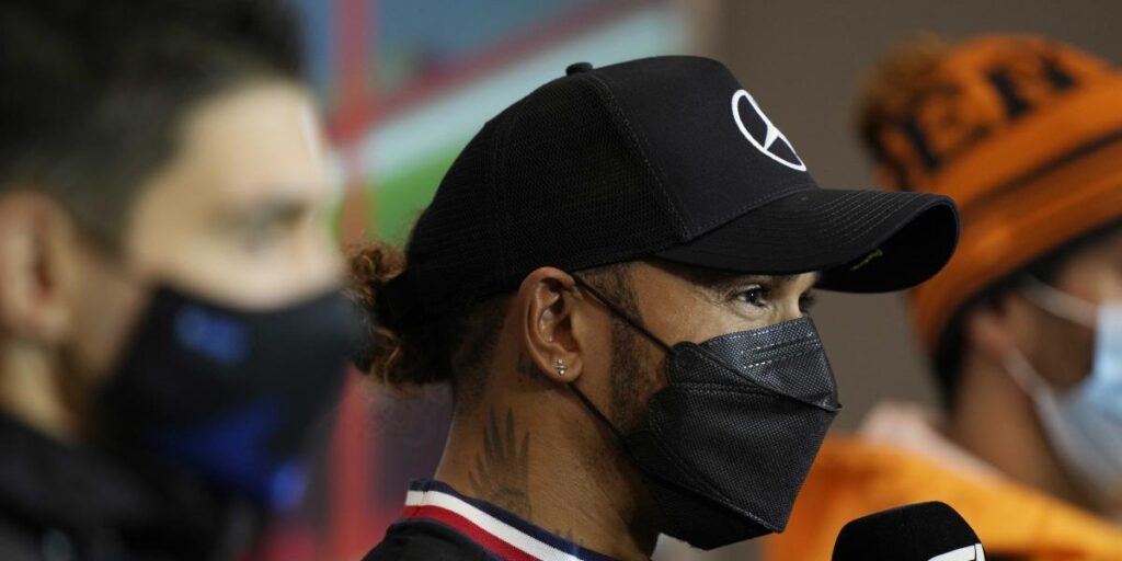 Lewis Hamilton, un fan del Arsenal que quiere invertir en el Chelsea