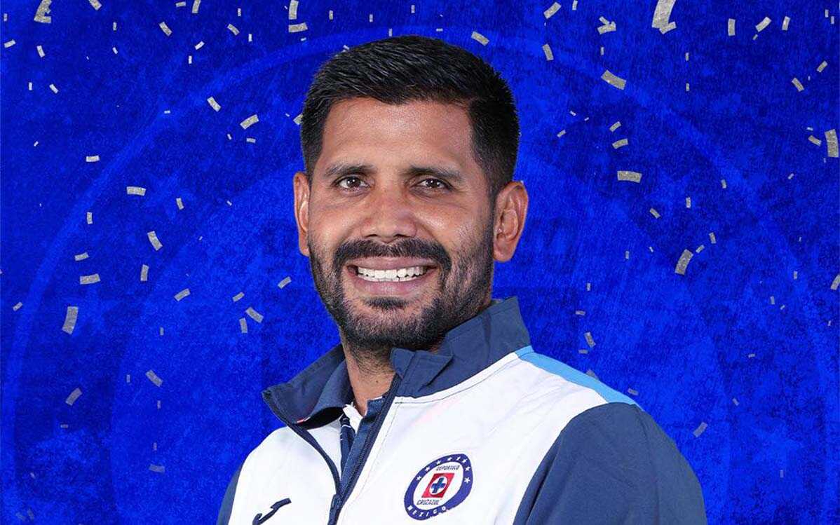 Liberan a Joaquín Velázquez, exasistente técnico del Cruz Azul, por falta de pruebas