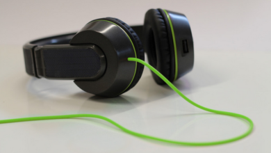 Los auriculares solares OnBeat quieren cargar tu teléfono mientras escuchas música