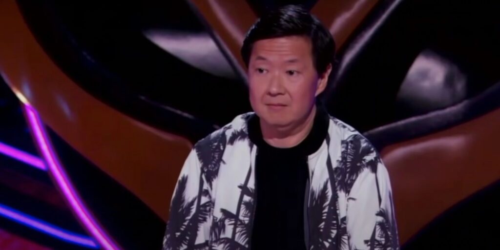Los fanáticos del cantante enmascarado elogian a Ken Jeong por irse después de la revelación de Rudy Giuliani