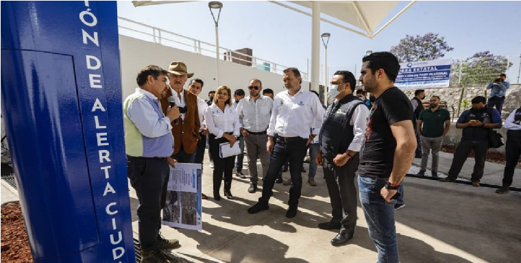 Luis Nava y Kuri supervisan obra en carretera estatal 40 Junípero Serra, conocen campaña de seguridad vial