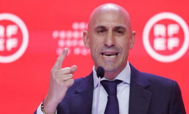 Luis Rubiales puede convocar de urgencia a la Asamblea para modificar su sueldo