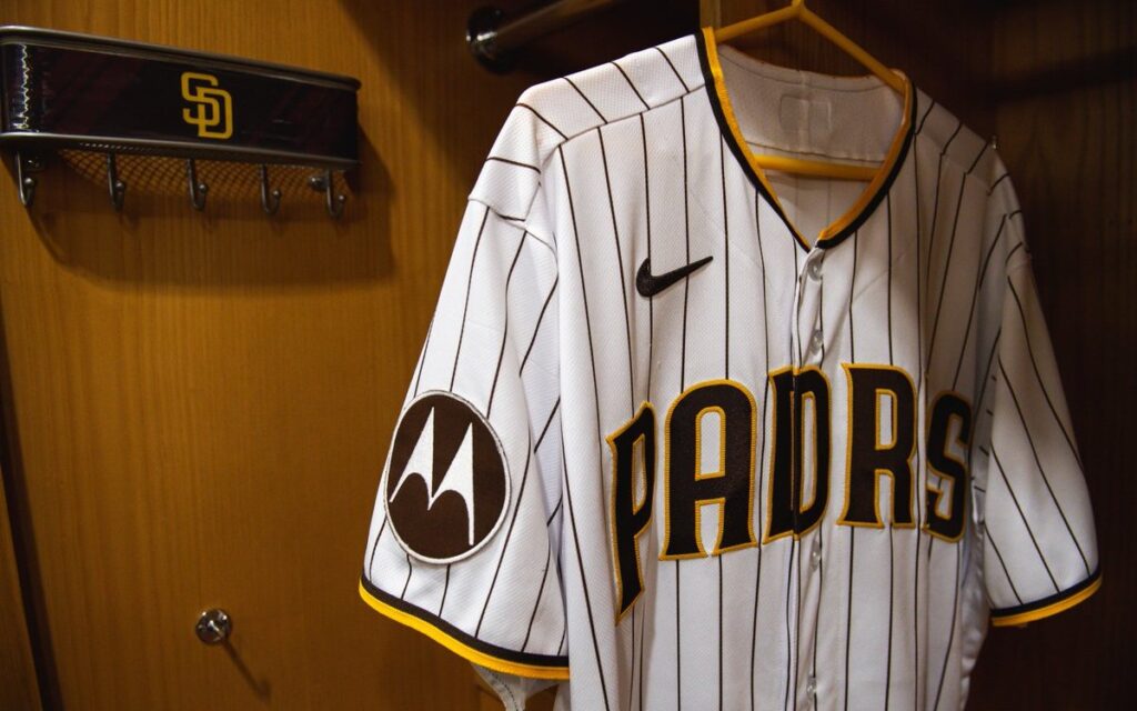 MLB: San Diego lidera invasión publicitaria a uniformes | Video