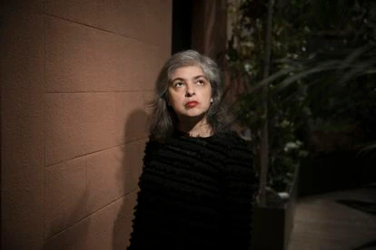 Otro momento de la entrevista con Mariana Enriquez el pasado lunes en Barcelona.