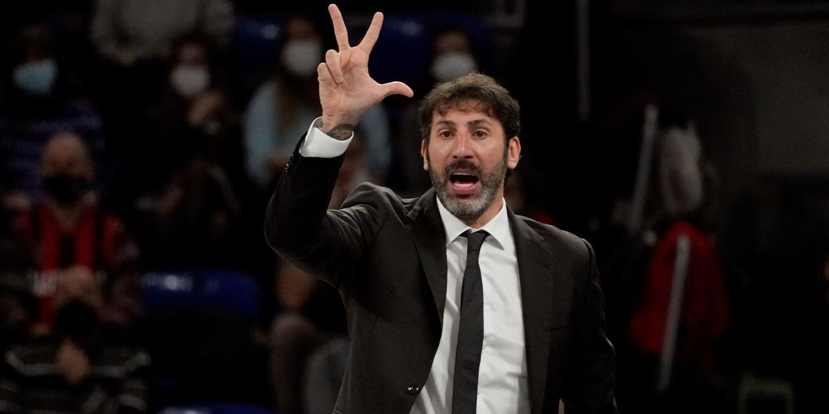 Mumbrú, "contento" de certificar el "primer objetivo" de la permanencia