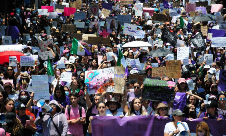 "No fue accidente, nos están matando": marcha en CDMX para exigir justicia para Debanhi