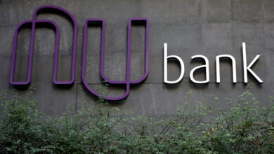 Nubank, de la mano de Warren Buffett, obtiene crédito para expandirse en México y Colombia
