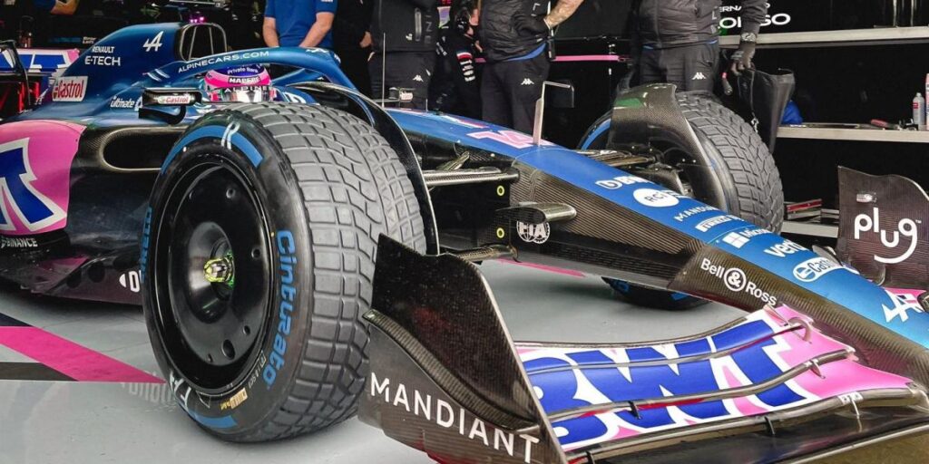 Nuevo suelo para Alonso en Imola