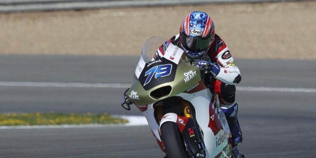 Ogura estrena su casillero de poles Moto2 en Jerez