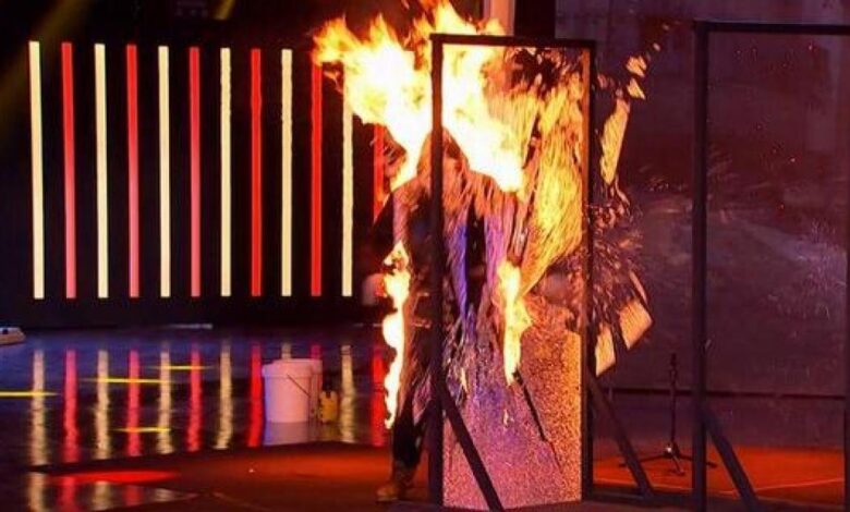 Omar Montes, prendido por completo en fuego, atendido por los médicos en su último reto