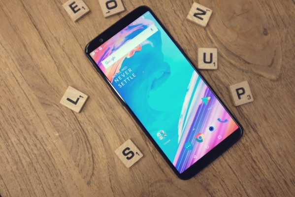 OnePlus 5T hace que la mejor oferta en teléfonos inteligentes sea aún mejor