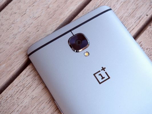 OnePlus confirma que hasta 40,000 clientes se vieron afectados por el hackeo de tarjetas de crédito
