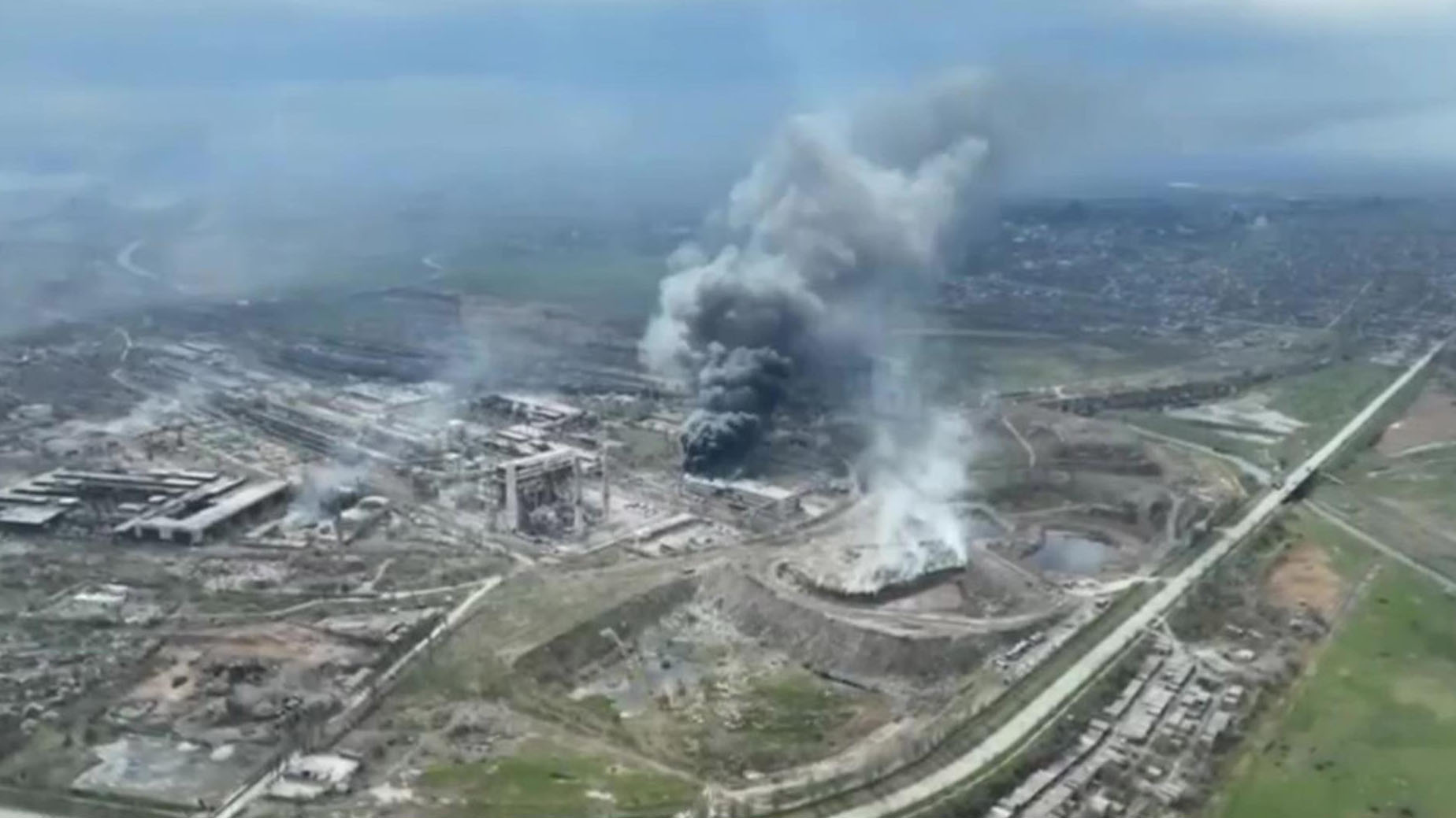 “Para que no pase ni una mosca”: Putin ordena bloqueo del último bastión en Mariupol