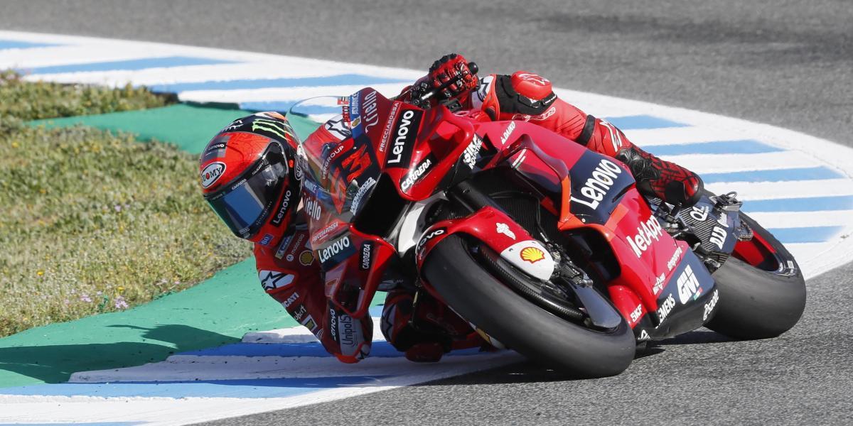 Pecco Bagnaia bate el récord de pista