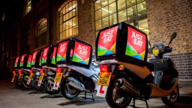 Prosus hace una oferta hostil de 6.300 millones de dólares por Just Eat; Just Eat rechaza el acuerdo a favor de la fusión con Takeaway