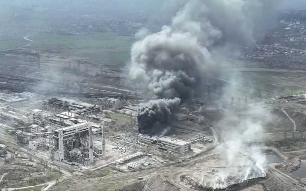 Putin ordena suspender la ofensiva rusa contra la planta de acero de Mariúpol