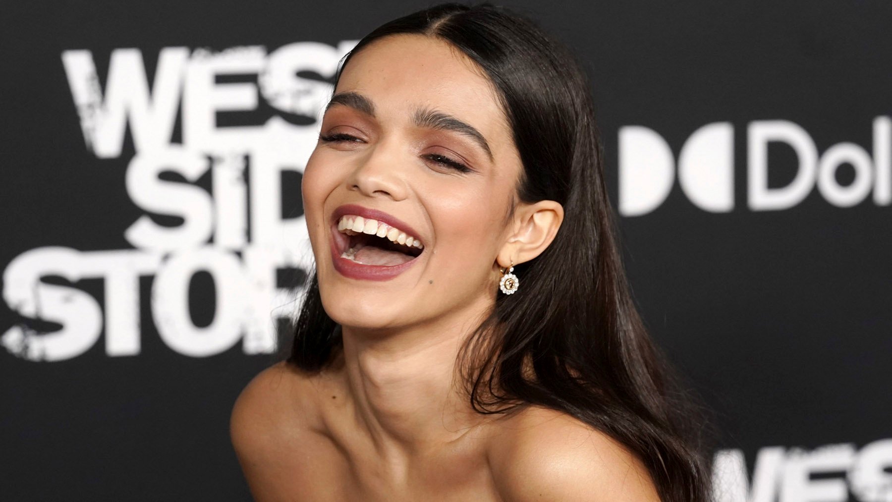 Rachel Zegler no quiere responder más a las acusaciones de agresión sexual contra Ansel Elgort