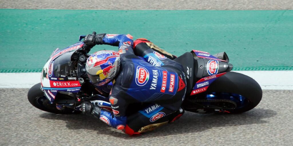 Razgatlioglu, 'pole' en Aragón con Bautista y Rea en primera fila