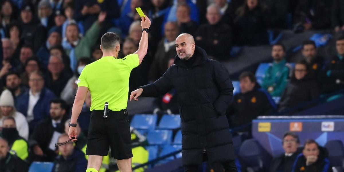 Rebote de Guardiola con el árbitro del City-Madrid