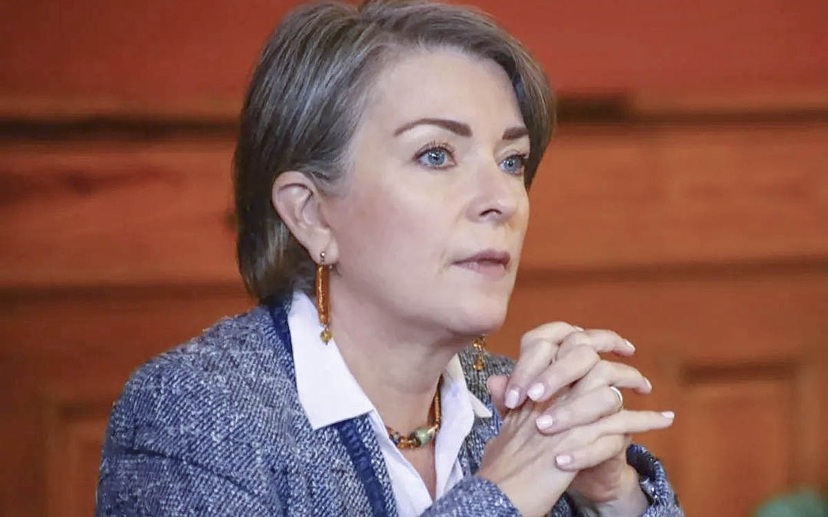 Renuncia Alicia Leal como secretaria de las Mujeres de Nuevo León; aclara que no estaba de vacaciones