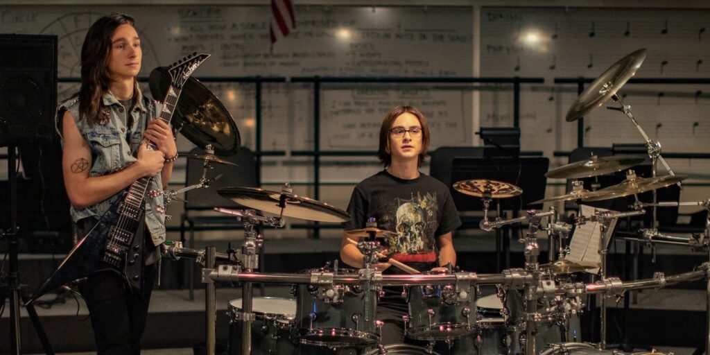 Revisión de Metal Lords: carta de amor al metal agradable, pero desigual y convencional