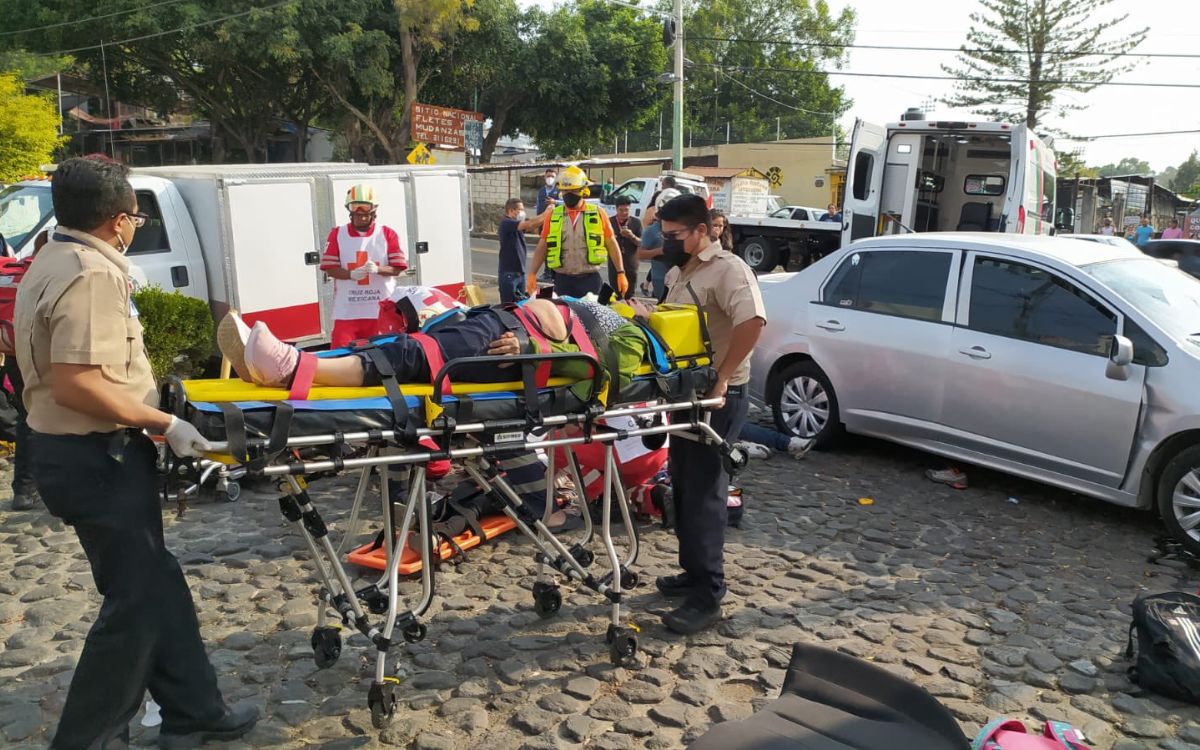 Se registran accidentes en carreteras durante fin de semana de asueto