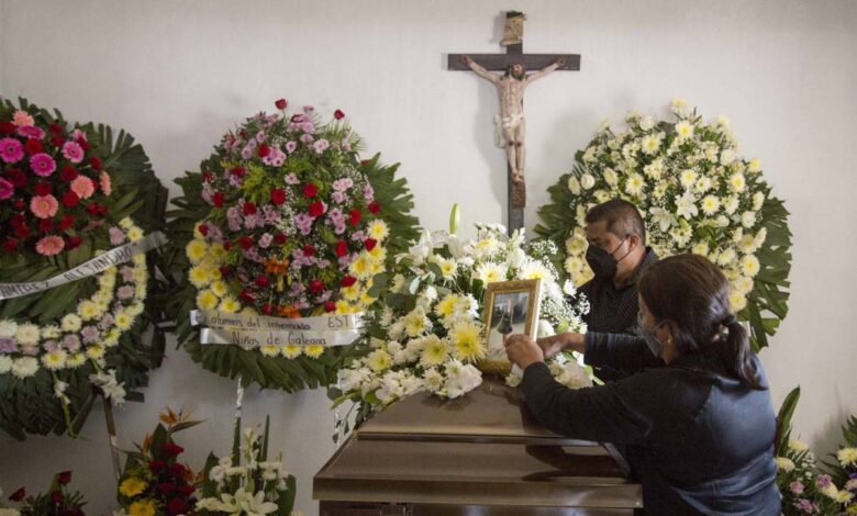 Sepultan a Debanhi Escobar en Galeana, Nuevo León; 'Me la mataron', dice su padre