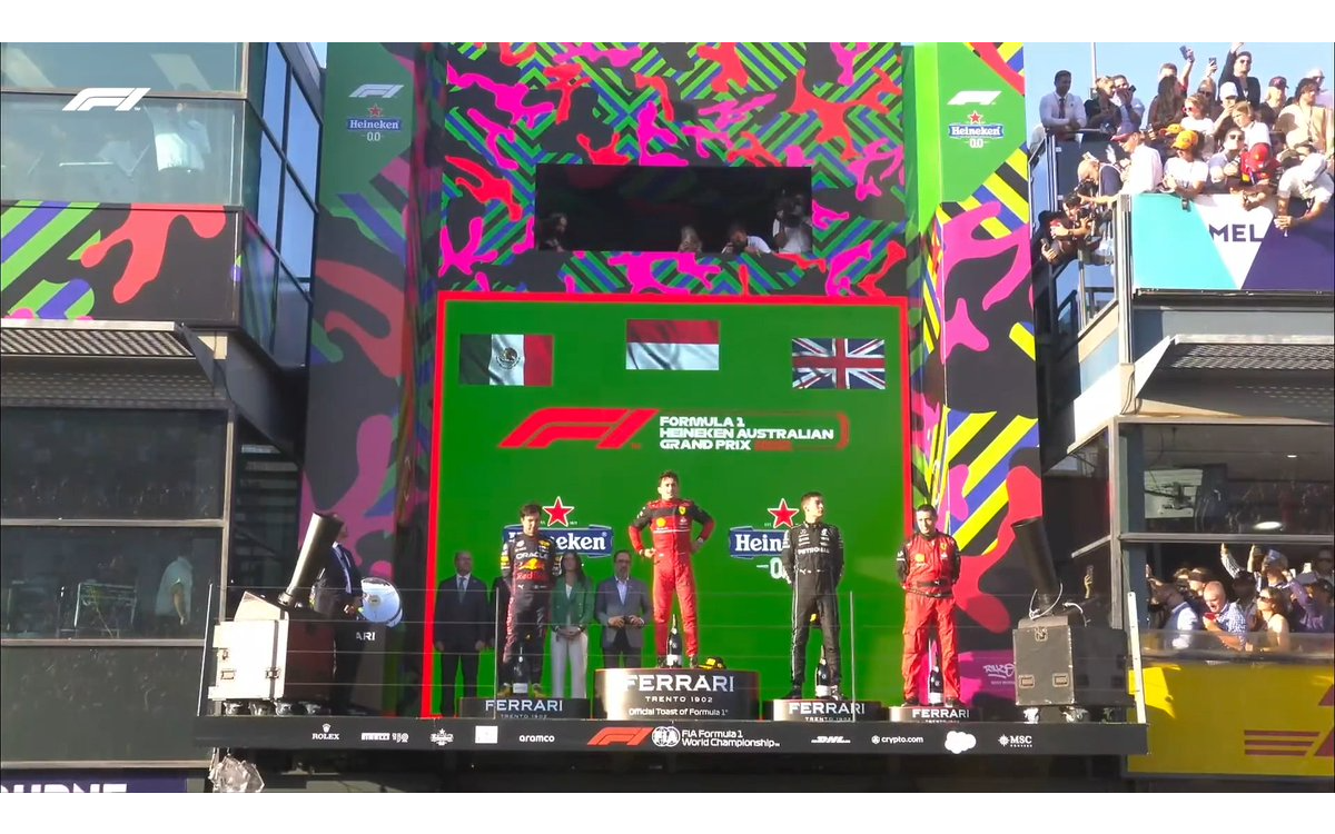 "Siempre con Lewis (Hamilton) es muy entretenido, te pelea muy duro": Sergio Pérez | Video