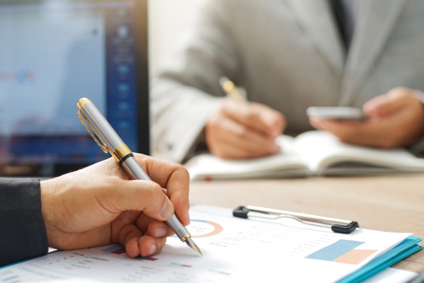 SirionLabs, respaldado por Tiger Global, lanza SirionAE para facilitar la gestión de contratos para las pymes