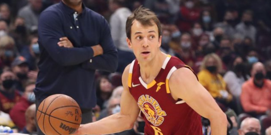 Sitúan a Kevin Pangos en el Armani Milan
