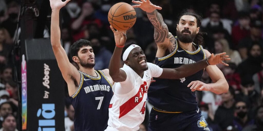 Steven Adams, baja para el sexto partido del Grizzlies-Timberwolves