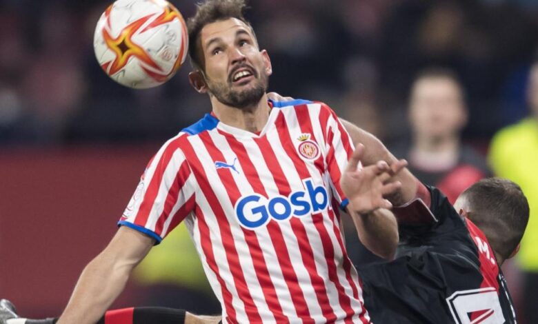 Stuani llega a los 100 goles oficiales con el Girona