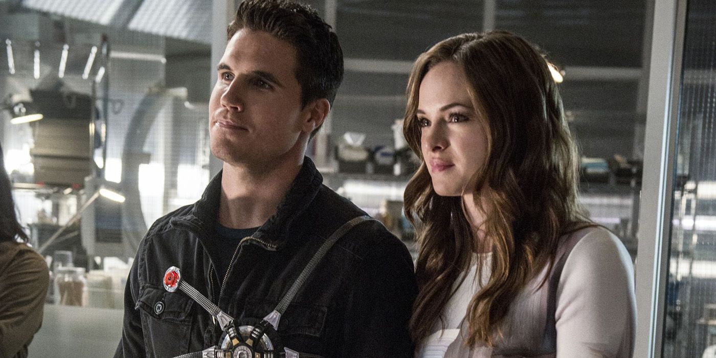 Temporada 8 de The Flash: Firestorm Return y nuevos detalles de Flashback revelados