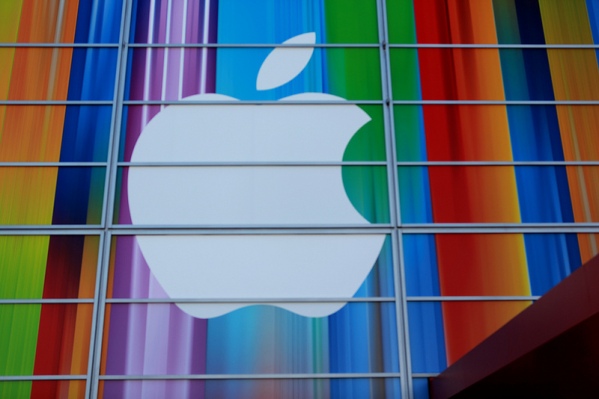 Tim Cook de Apple tiene razón, las políticas contra los homosexuales dañan la economía