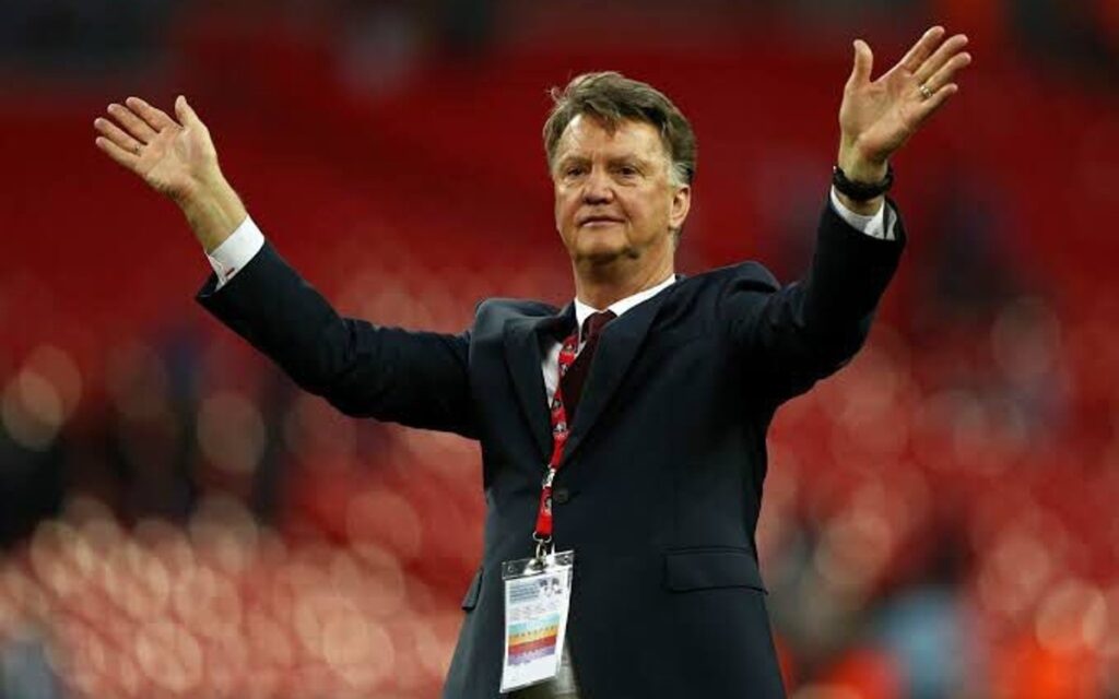 Tratamiento contra el cáncer de próstata ha hecho su trabajo: Louis van Gaal | Video