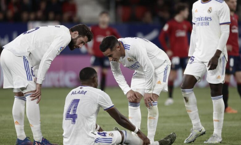Triple 'cornada' a la defensa del Madrid en Pamplona