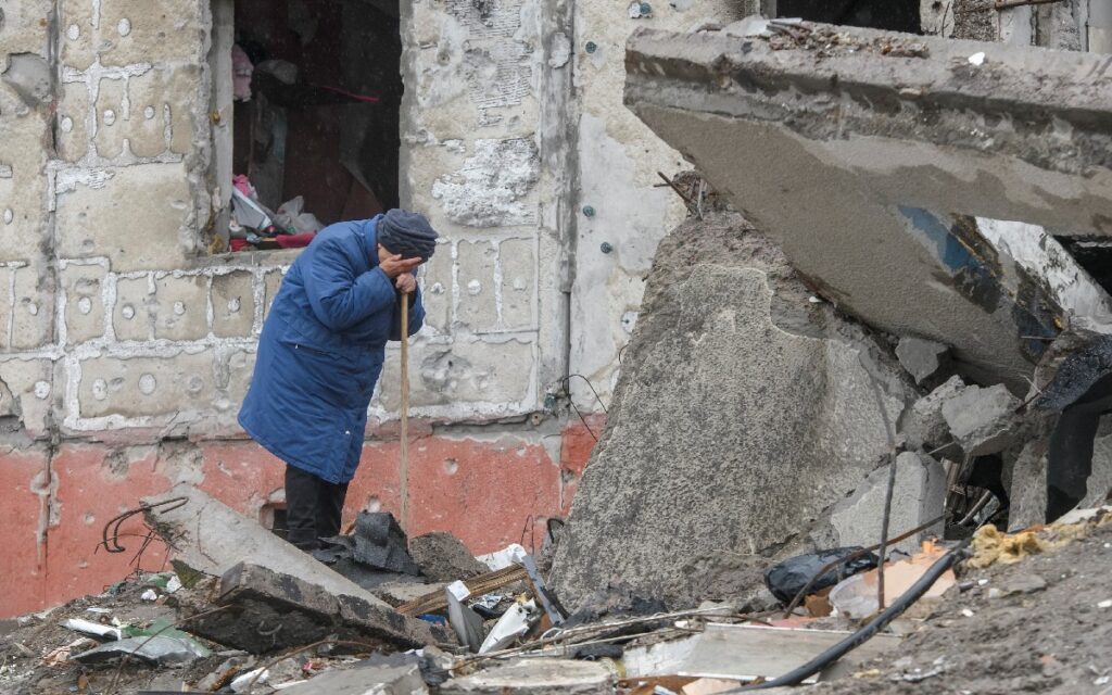 Ucrania | Gobernador de Lugansk insta a los civiles a salir del país ante aumento de ataques