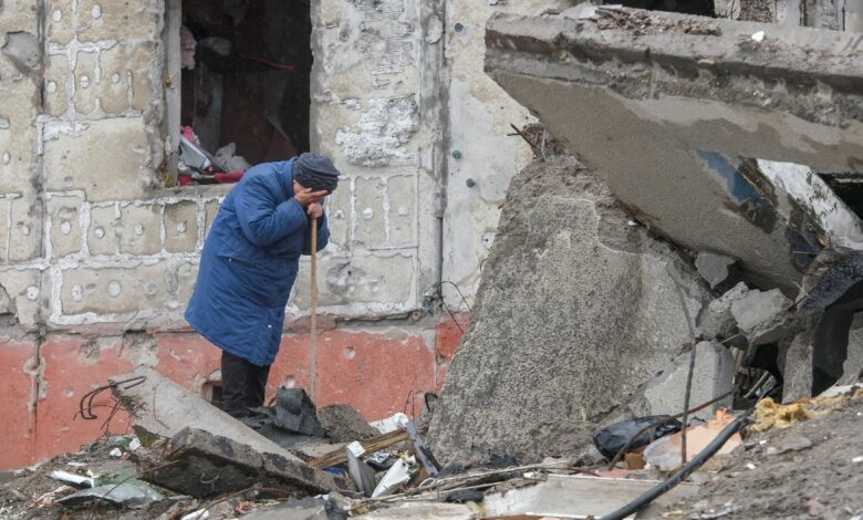 Ucrania | Gobernador de Lugansk insta a los civiles a salir del país ante aumento de ataques
