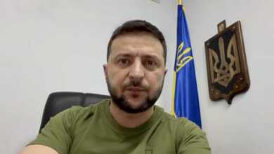 Ucrania sigue resistiendo en Mariúpol, pese a lo que digan los rusos: Zelenski