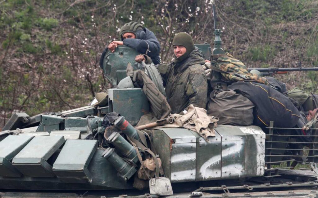 Ucranianos resisten en Mariúpol pese al ultimátum de Rusia