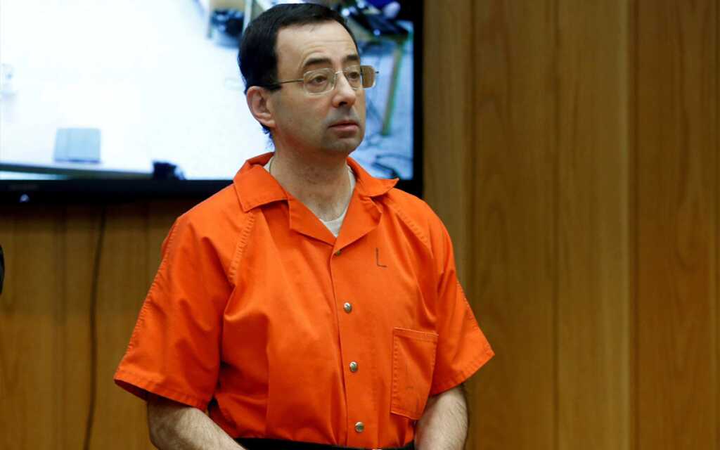 Víctimas de abuso sexual de Nassar reclaman 130 millones de dólares al FBI por mala investigación