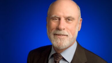 Vint Cerf de Google expresa su apoyo a los criterios comunes para la orientación de anuncios políticos