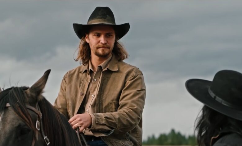 Yellowstone Star detalla el campamento de entrenamiento de vaqueros del elenco