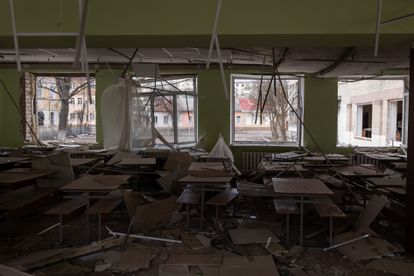 Aula de la Escuela número 25 de Yitómir, completamente destruida por un misil ruso el pasado 4 de marzo.