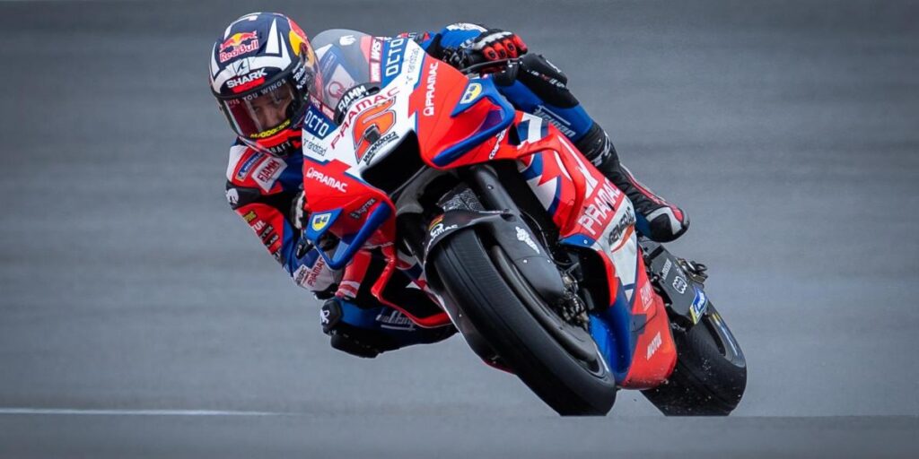 Zarco se lleva la pole más loca en Portimao