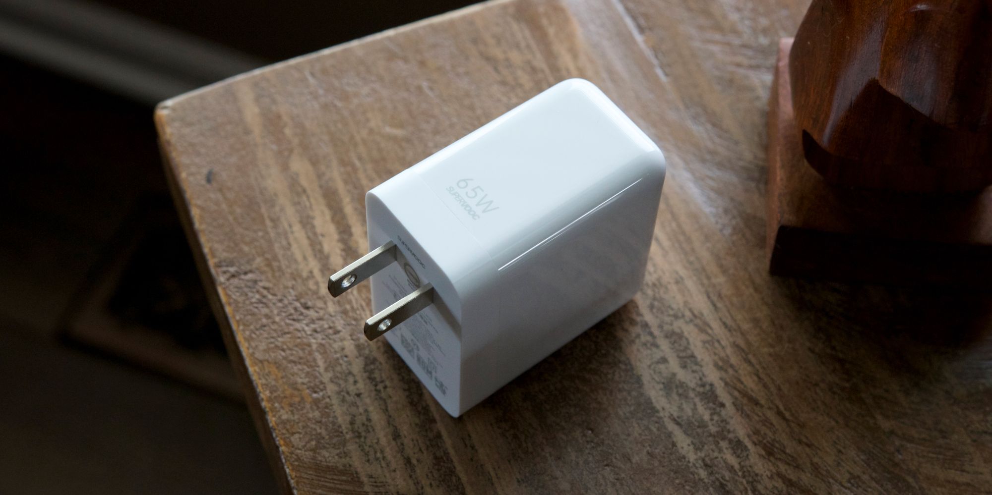 ¿OnePlus 10 Pro viene con un cargador?  Todo lo que debes saber