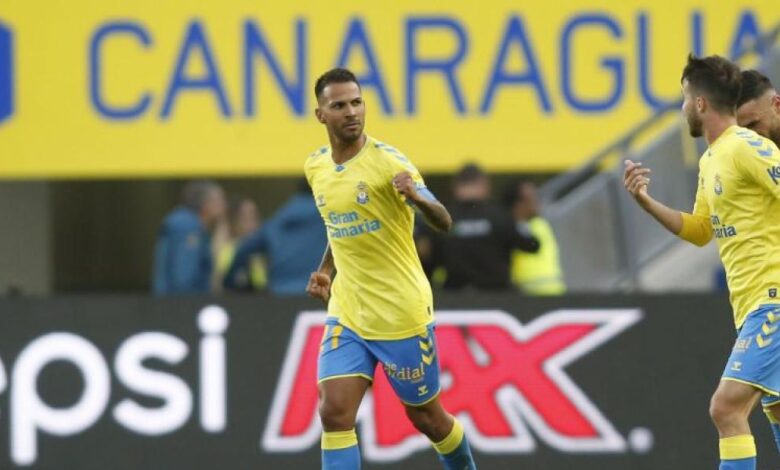 1-0: Jonathan Viera y Valles valen una victoria para seguir soñando