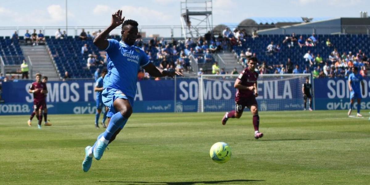 1-2: Un golazo de Sola en el 95' pone al Sanse tiro de la salvación